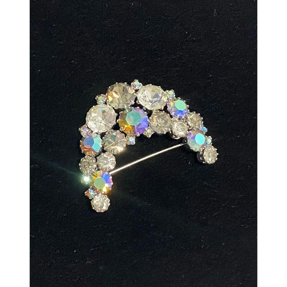 Vintage KARU Arke Blue‎ AB Rhinestone Crescent Moon Brooch Silver Tone Excellent